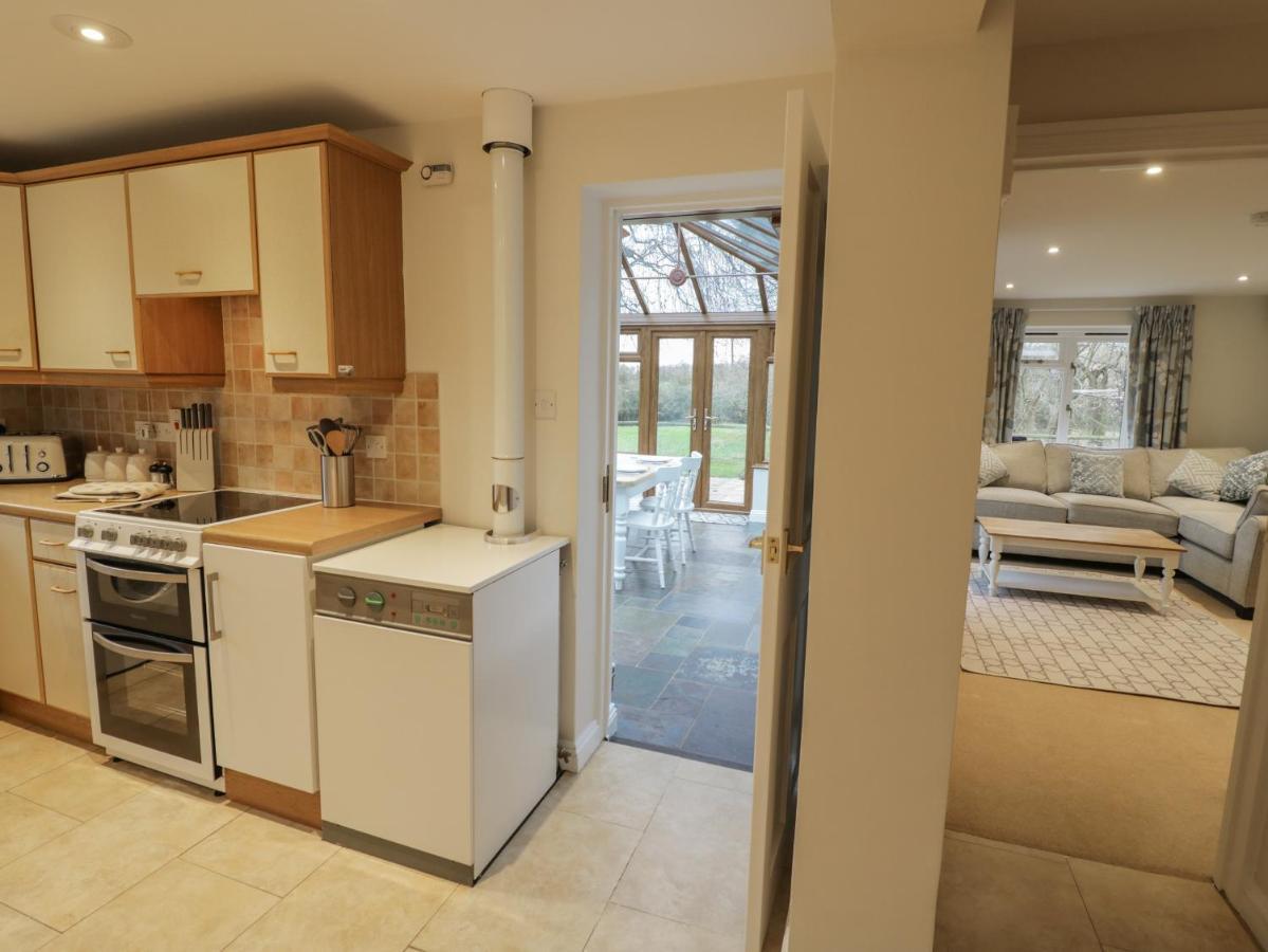 5 Grange Cottages Саутъм Екстериор снимка