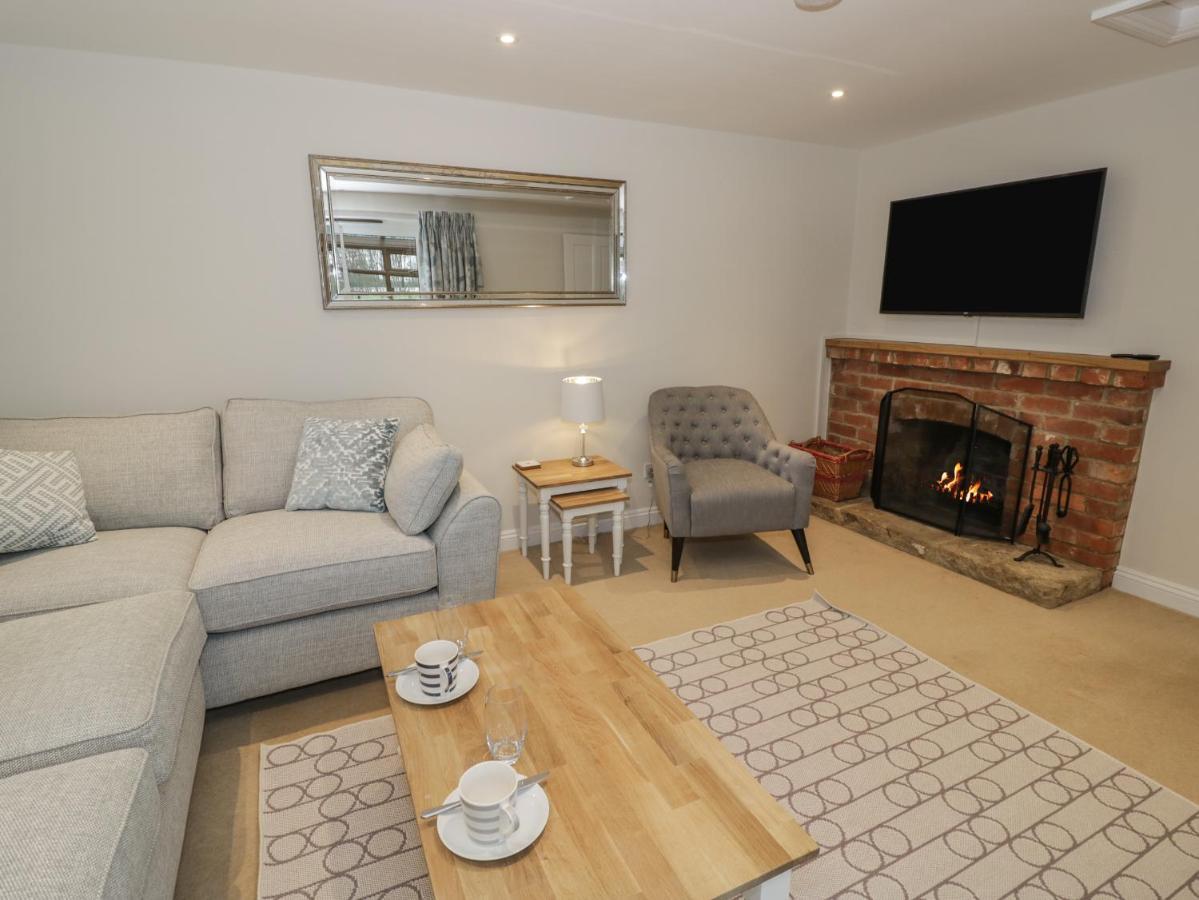 5 Grange Cottages Саутъм Екстериор снимка